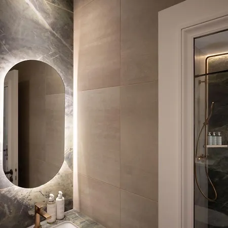 Madame Drouot & Spa - Opera-2